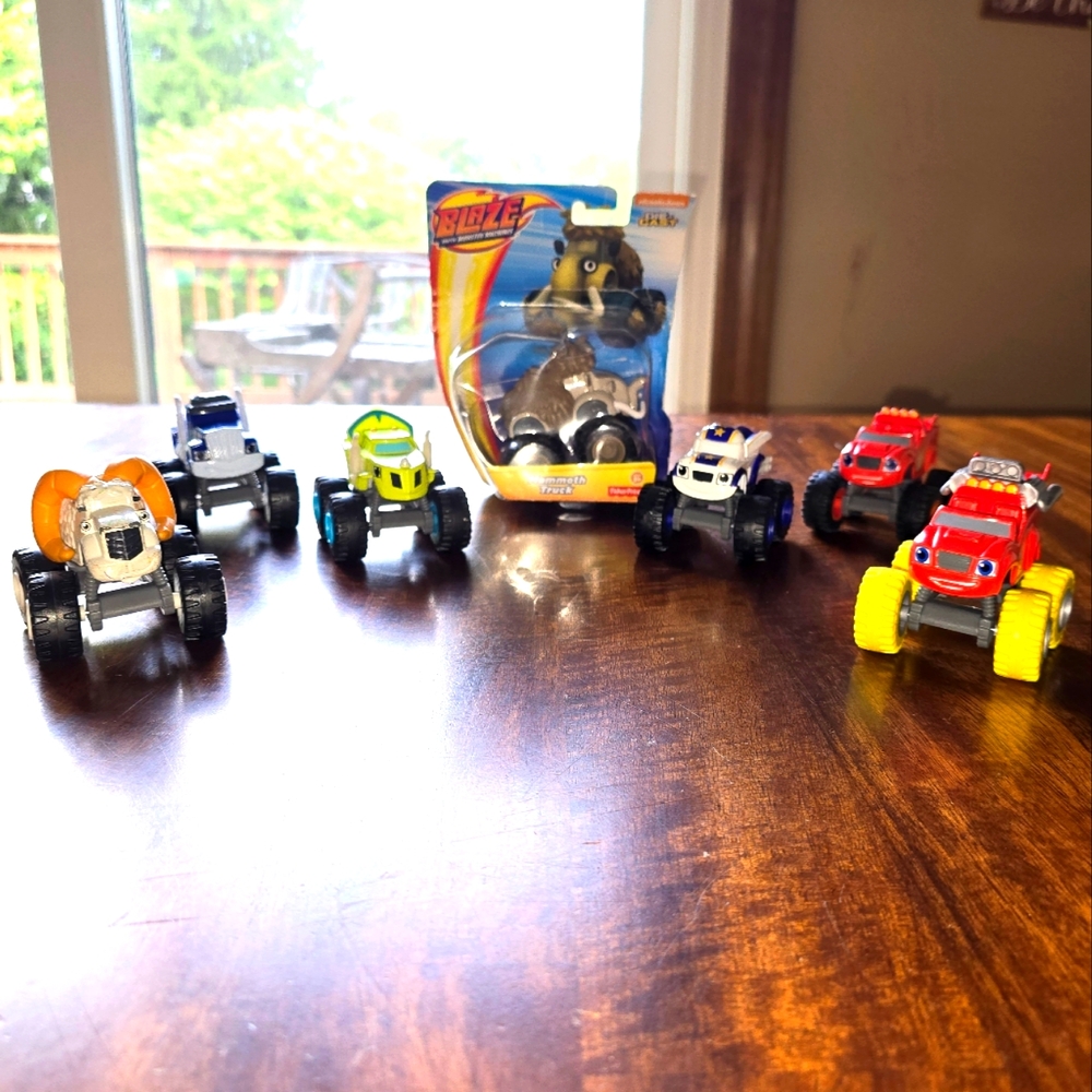 Blaze and The Monster Machine Die Cast Set of 7 Vehicles:1 NIB-Mammoth, 6-VGUC